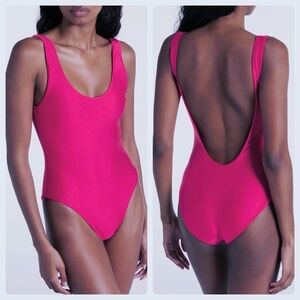 NWT Jade Swim Contour One Piece Swimsuit in Fuschia Sheen